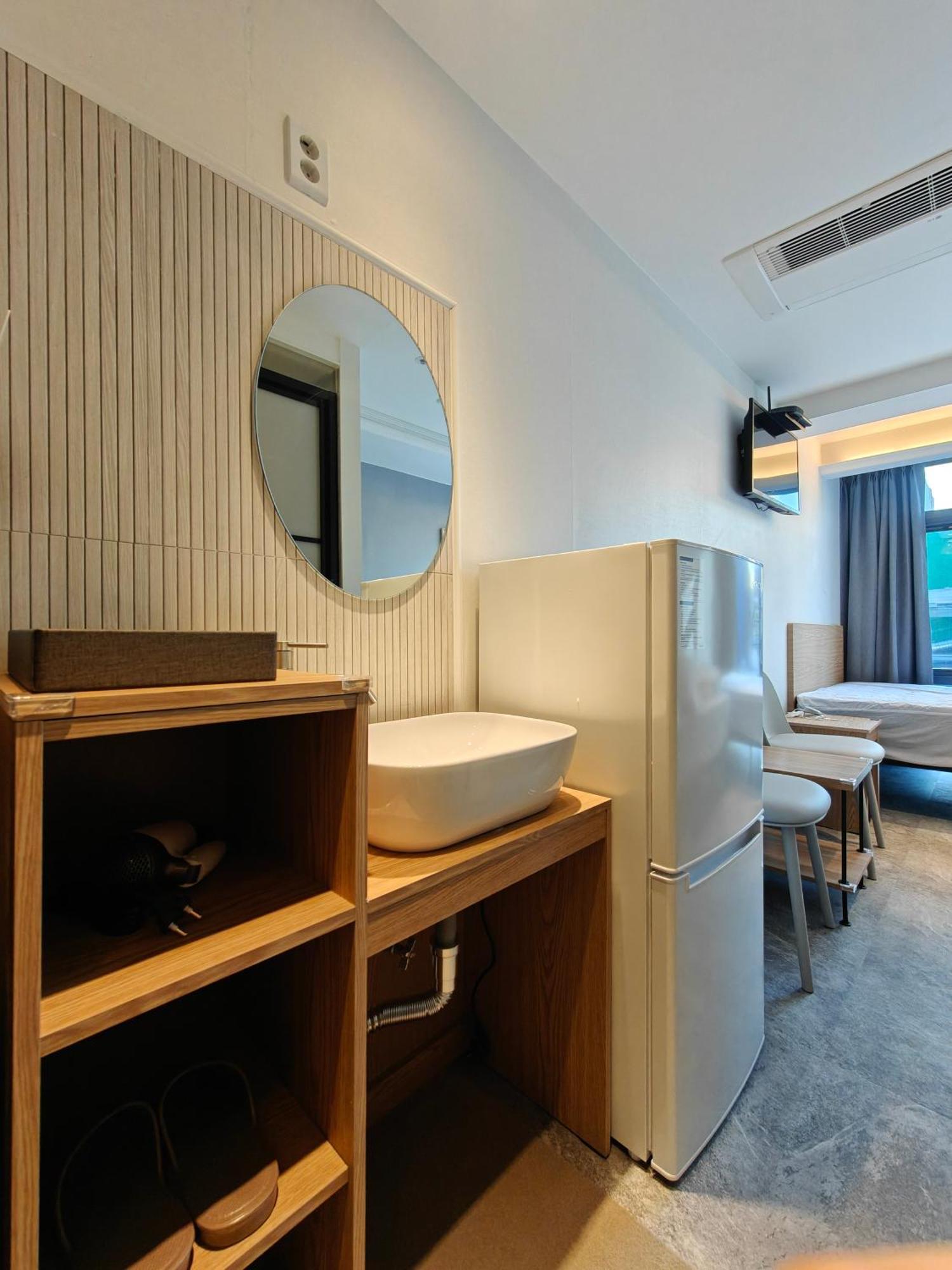 L Hostel Seoul Exteriör bild